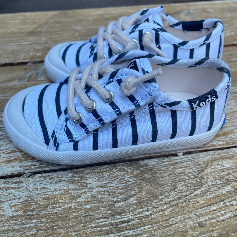 Keds baby size 6